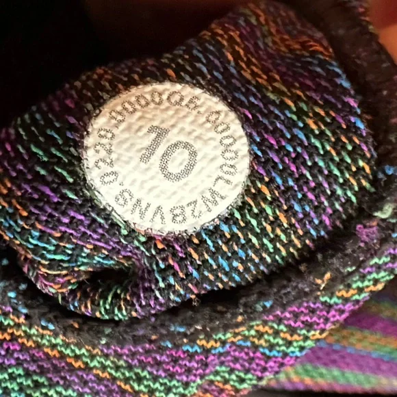 SOLD-Lululemon Love Revealed Bra B/C - Picture 11 of 11